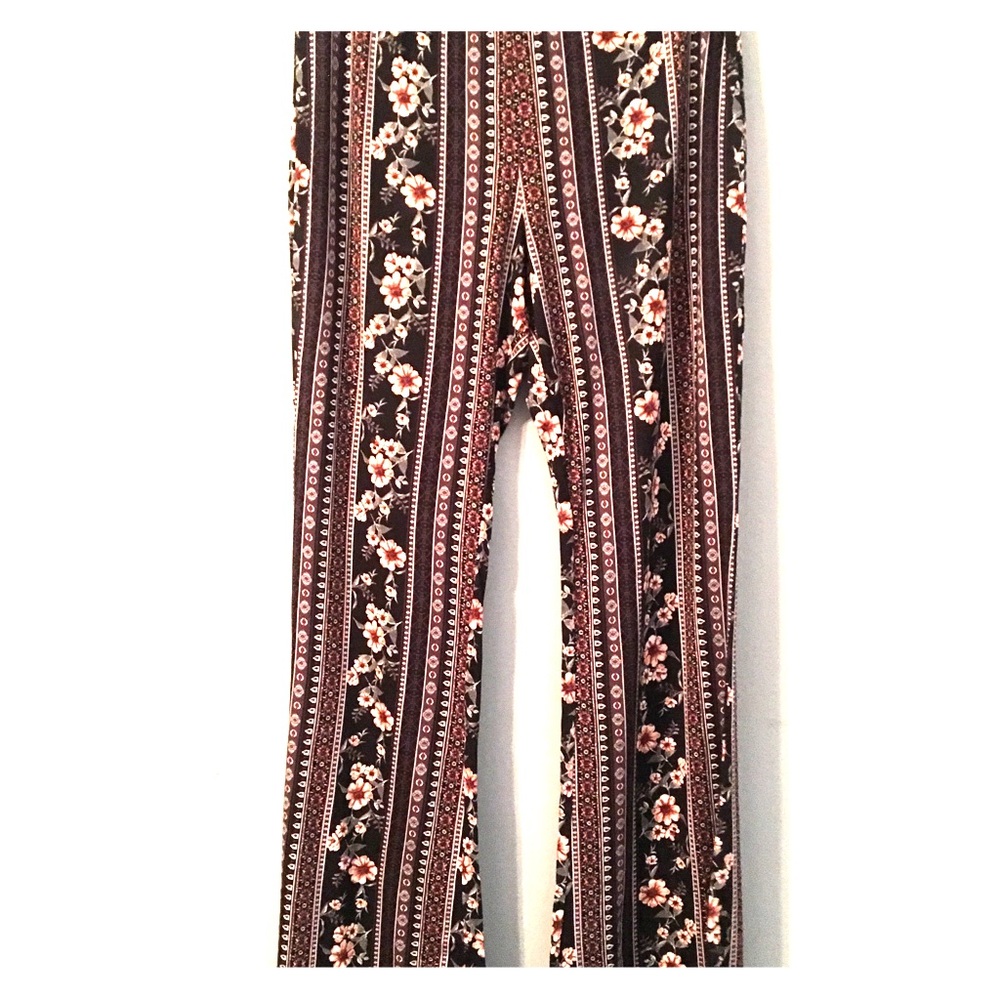 Tilly’s bell bottom pants